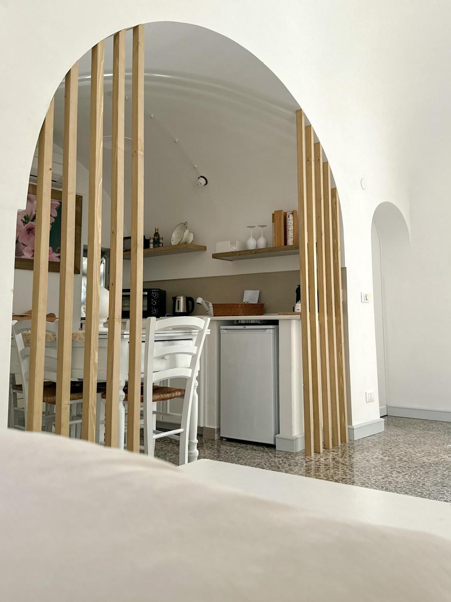 Trullo Porta Antica Hotel เซลวา ดิ ฟาซาโน ภายนอก รูปภาพ