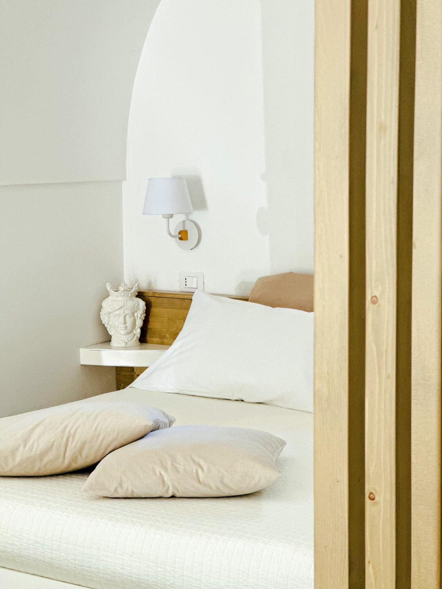 Trullo Porta Antica Hotel เซลวา ดิ ฟาซาโน ภายนอก รูปภาพ